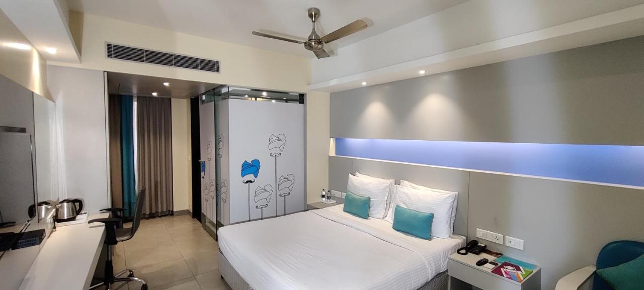 Hotel Zibe Luxe Hyderabad By Grt Hotels Hyderabad